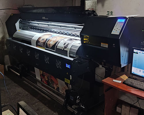 煥圖寫真機賦能規模化生產 打造高速可靠的廣告加工